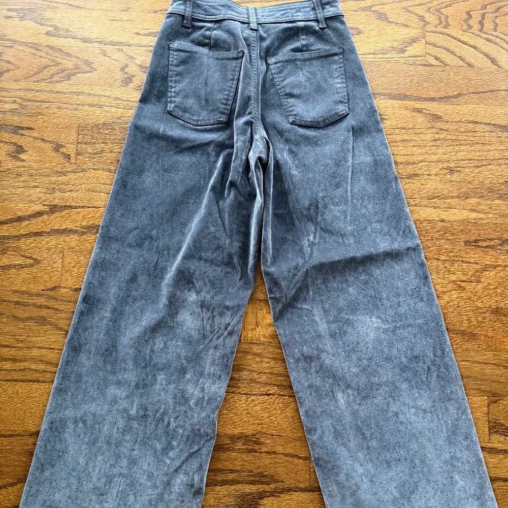 Universal thread gray velvet jean
